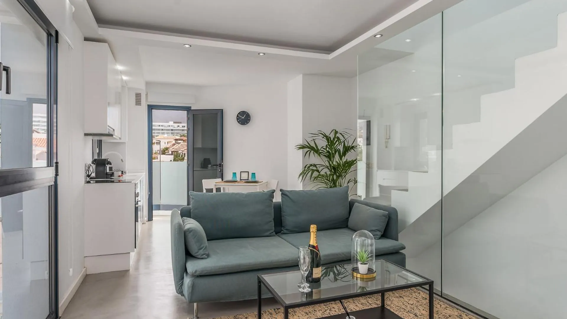 Apartment Ferienwohnung Torreon Frente Al Mar Costa Adeje  Spanien